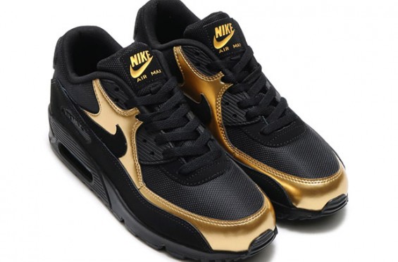 Nike Air Max 90 Essential „Metallic Gold Shines”
